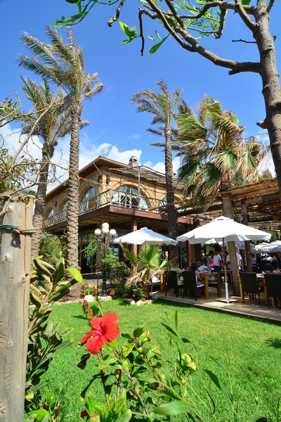 Sunday At Edde Sands
